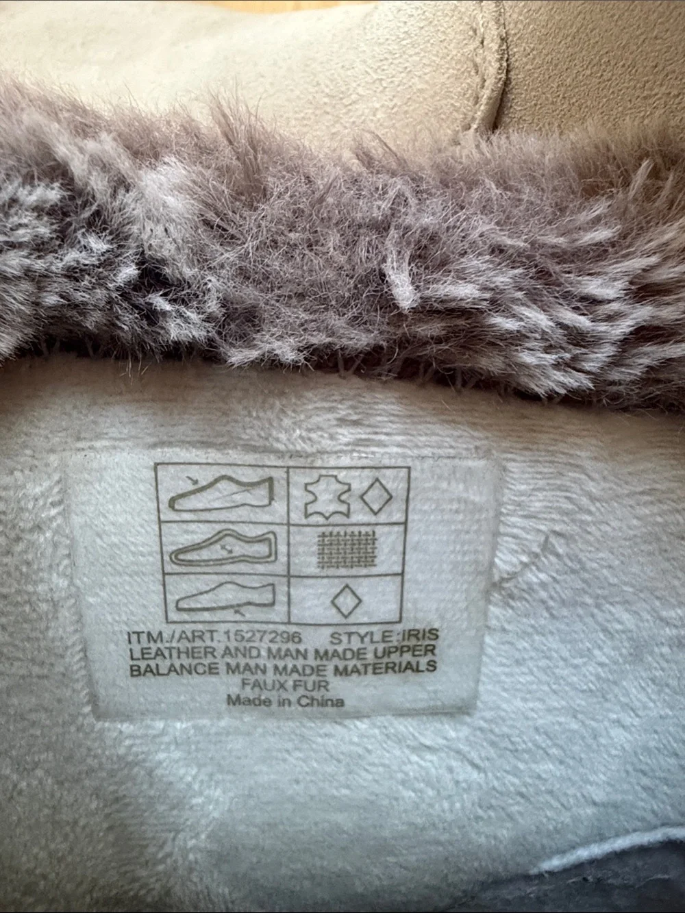 Khombu Women's Light Gray Faux-Fur Winter Ankle Boots